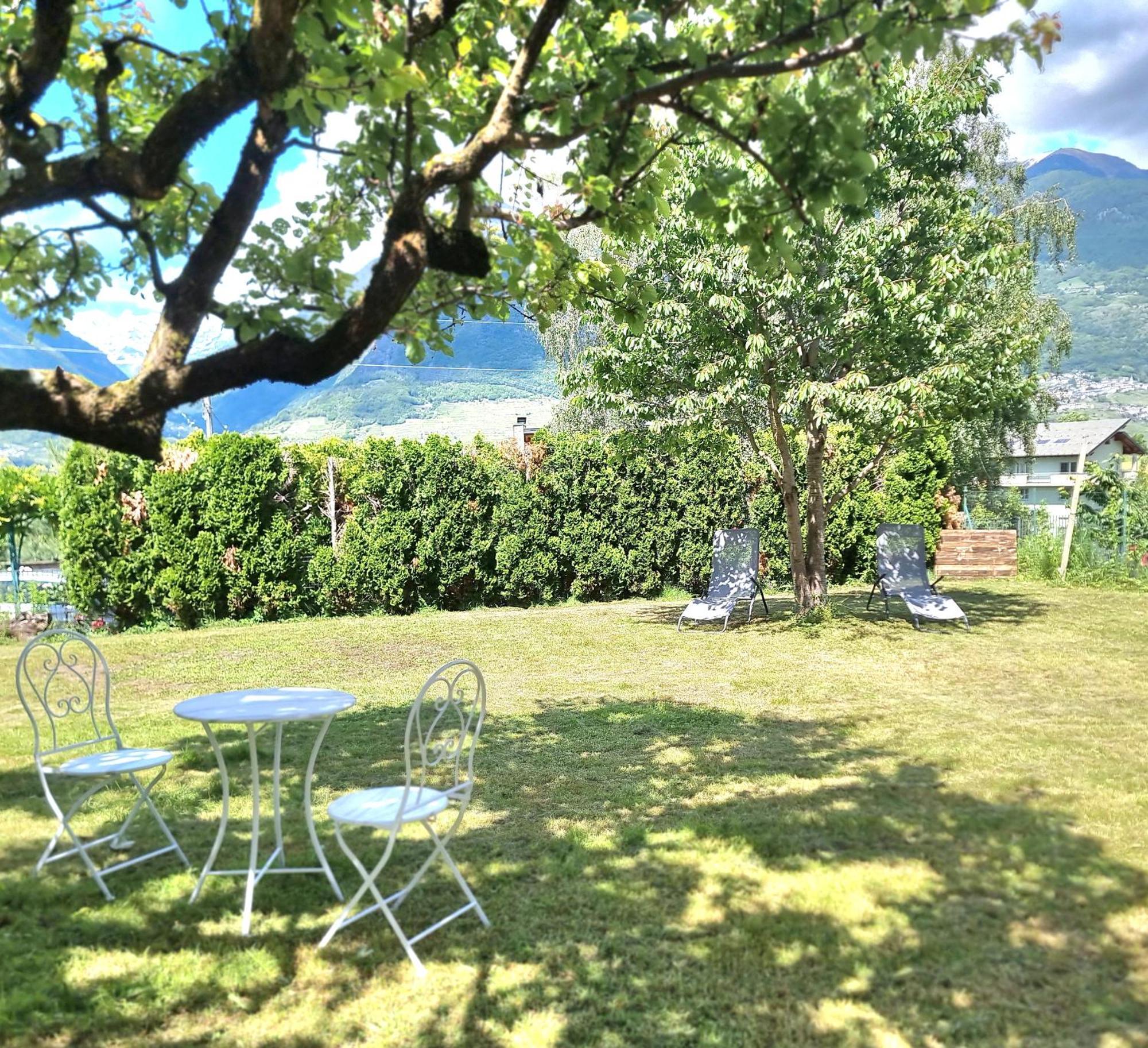 Ferienwohnung Mary House @ Sondrio Exterior foto